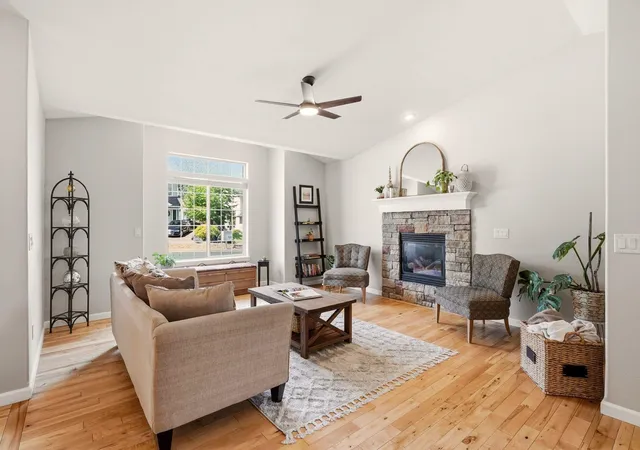 Photo 2 of Townhouse for sale at 1611 S Cochran St, Spokane, WA 99224 | MLS# 202620553 | Listing updated on 2026-08-22