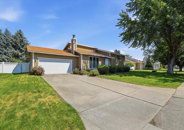 Homes for sale in Spokane Valley, WA | 11721 37th Ave, Spokane Valley, WA 99206 | MLS# 202620559