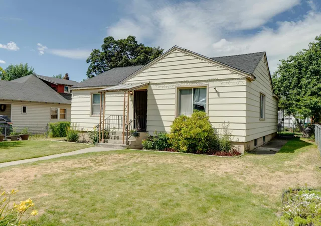 3rd image of 4411 N Howard St, Spokane, WA 99205 | MLS# 202620560