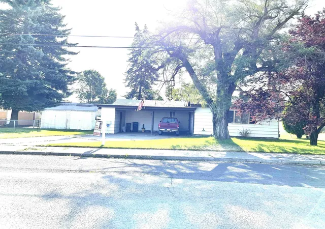 Photo 1 of Single family home for sale at 2920 N Regal St, Spokane, WA 99207 | MLS# 202620572 | Listing updated on 2026-09-16