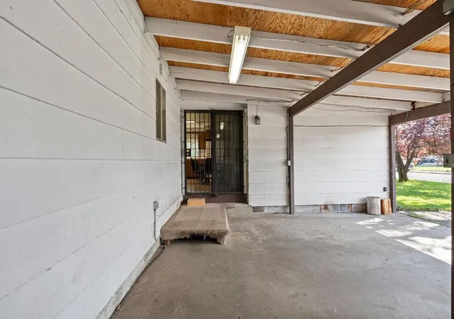 Photo 3 of Single family home for sale at 2920 N Regal St, Spokane, WA 99207 | MLS# 202620572 | Listing updated on 2026-09-16