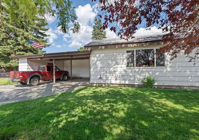 Photo 4 of Single family home for sale at 2920 N Regal St, Spokane, WA 99207 | MLS# 202620572 | Listing updated on 2026-09-16