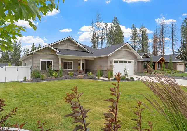 Homes for sale in Spokane Valley, WA | 11121 E 28Th Ave, Spokane Valley, WA 99206 | MLS# 202620602