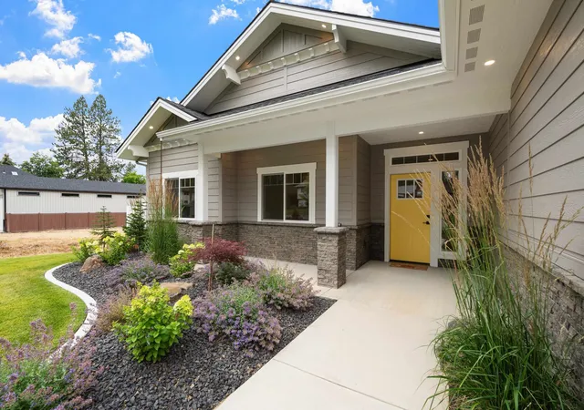 Homes for sale in Spokane Valley, WA | 11121 E 28Th Ave, Spokane Valley, WA 99206 | MLS# 202620602
