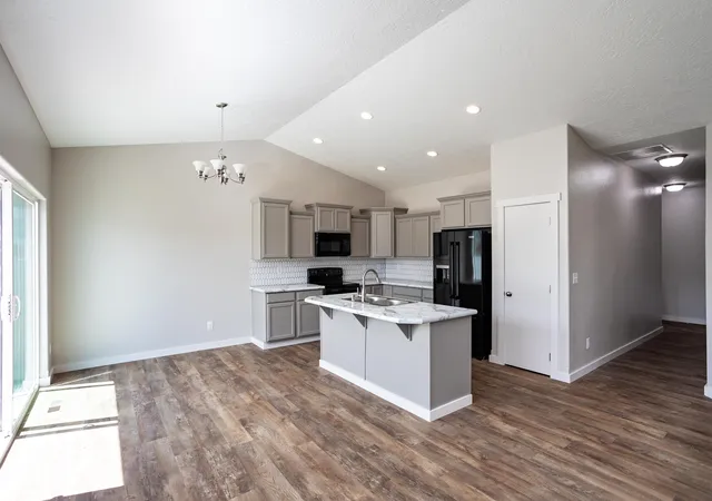 2nd image of 1815 W Jay Ave, Spokane, WA 99208 | MLS# 202620606