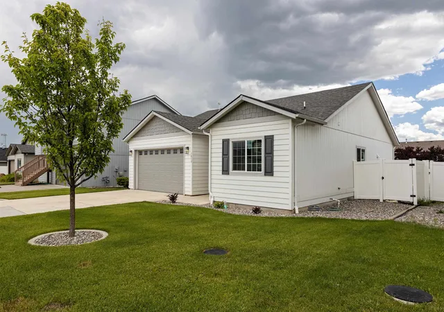 24th image of 1815 W Jay Ave, Spokane, WA 99208 | MLS# 202620606