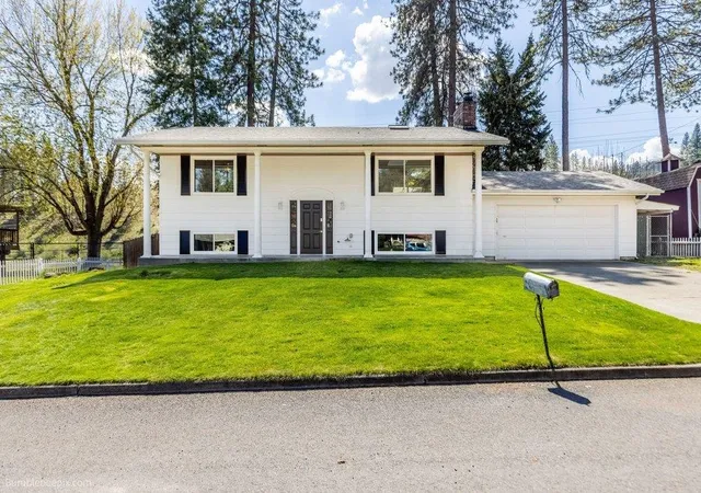 Homes for sale in Spokane, WA | 817 W Falcon Ave, Spokane, WA 99218 | MLS# 202620609