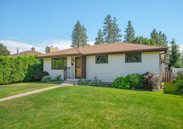 3rd image of 1217 W Central Ave, Spokane, WA 99205 | MLS# 202620615