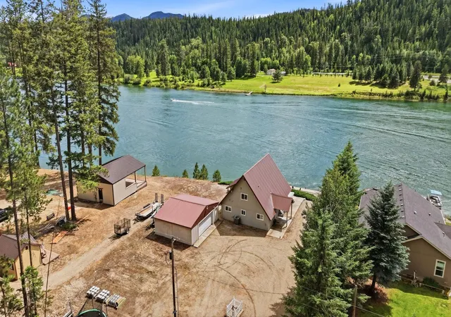 Photo 4 of Single family home for sale at 128 S River Rd, Cusick, WA 99119 | MLS# 202620623 | Listing updated on 2026-08-17