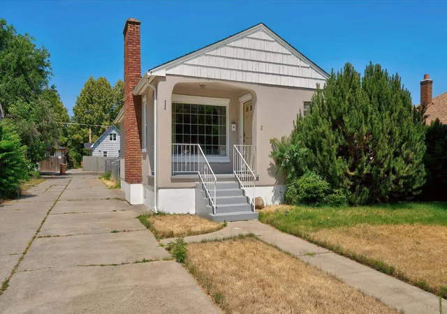 Homes for sale in Spokane, WA | 1217 E Mission Ave, Spokane, WA 99202 | MLS# 202620630