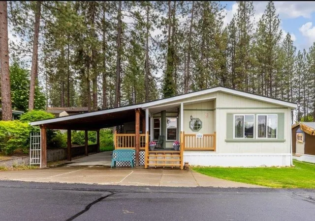 Manufactured home for sale at 3004 E Fort Sumter Ln, Mead, WA 99021 | MLS# 202620636