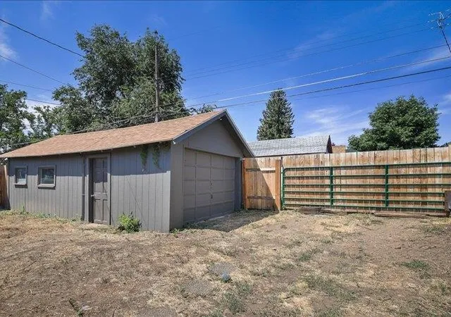 25th image of 1718 W Shannon Ave, Spokane, WA 99205 | MLS# 202620661