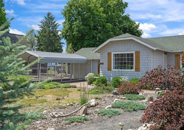 Homes for sale in Spokane, WA | 3021 N Girard Rd, Spokane, WA 99212 | MLS# 202620662