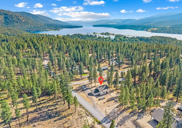 Photo 2 of Single family home for sale at 1320 Buckley Way, Kettle Falls, WA 99141 | MLS# 202620684 | Listing updated on 2026-08-19