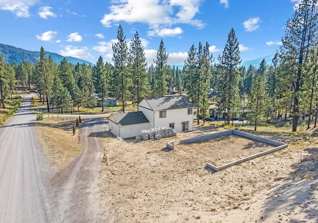Photo 4 of Single family home for sale at 1320 Buckley Way, Kettle Falls, WA 99141 | MLS# 202620684 | Listing updated on 2026-08-19