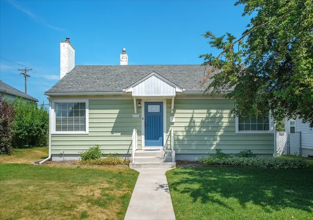 Photo 2 of Single family home for sale at 4124 N Hawthorne St, Spokane, WA 99205 | MLS# 202620706 | Listing updated on 2026-09-15