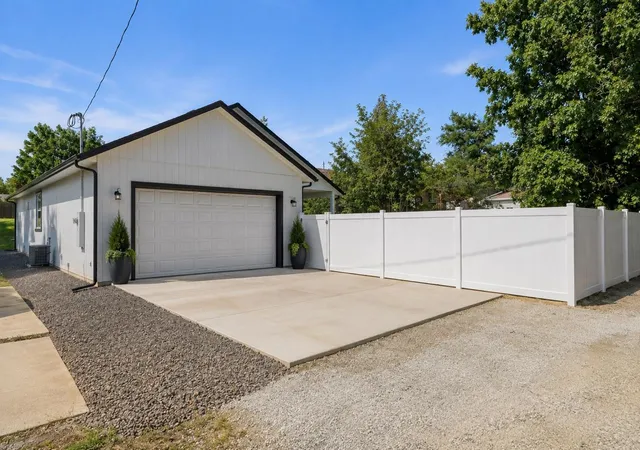Photo 32 of Single family home for sale at 1500 E North Ave, Spokane, WA 99207 | MLS# 202620709 | Listing updated on 2026-09-24