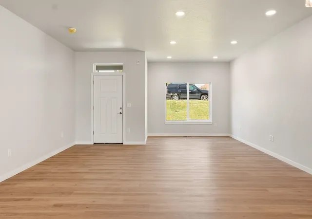 Photo 3 of Single family home for sale at 1500 E North Ave, Spokane, WA 99207 | MLS# 202620709 | Listing updated on 2026-09-24