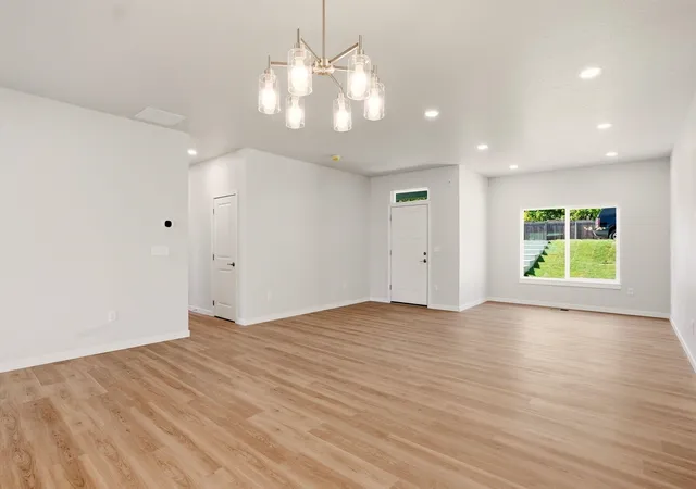 Photo 4 of Single family home for sale at 1500 E North Ave, Spokane, WA 99207 | MLS# 202620709 | Listing updated on 2026-09-24