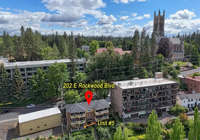 3rd image of 202 E Rockwood Blvd, Spokane, WA 99202 | MLS# 202620719