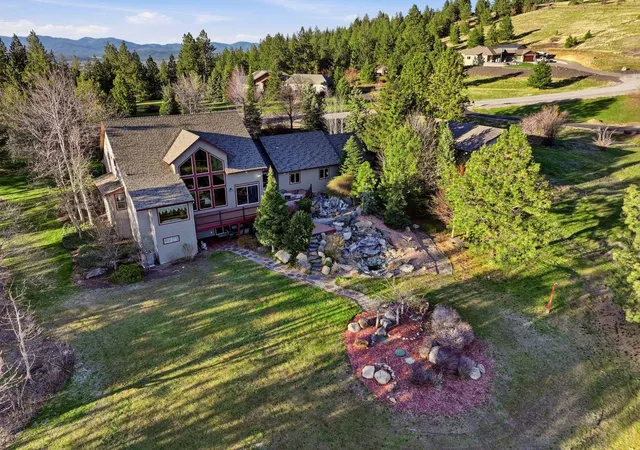 Photo 3 of Single family home for sale at 23422 Broken Lance Ln, Liberty Lake, WA 99019 | MLS# 202620729 | Listing updated on 2026-09-22