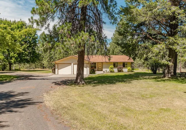 Homes for sale in Davenport, WA | 37079 Knotty Pine Ln Ln, Davenport, WA 99122 | MLS# 202620748