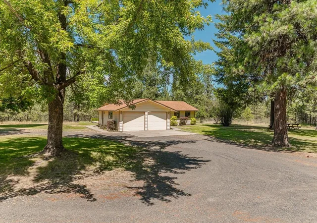 Homes for sale in Davenport, WA | 37079 Knotty Pine Ln Ln, Davenport, WA 99122 | MLS# 202620748