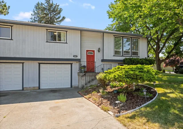 3rd image of 3921 S Johnson St, Spokane Valley, WA 99206 | MLS# 202620757