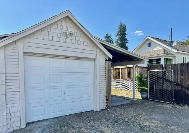 Homes for sale in Spokane Valley, WA | 8424 E Valleyway Ave, Spokane Valley, WA 99212 | MLS# 202620797