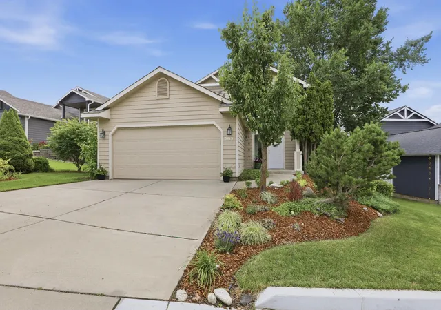 2nd image of 5019 W Pacific Park Dr, Spokane, WA 99208 | MLS# 202620825
