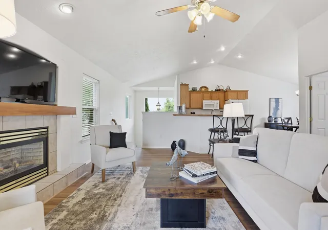 5th image of 5019 W Pacific Park Dr, Spokane, WA 99208 | MLS# 202620825