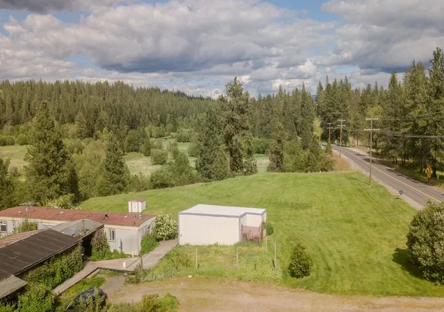 5th image of 36019 N Milan-Elk Rd, Chattaroy, WA 99003 | MLS# 202620829