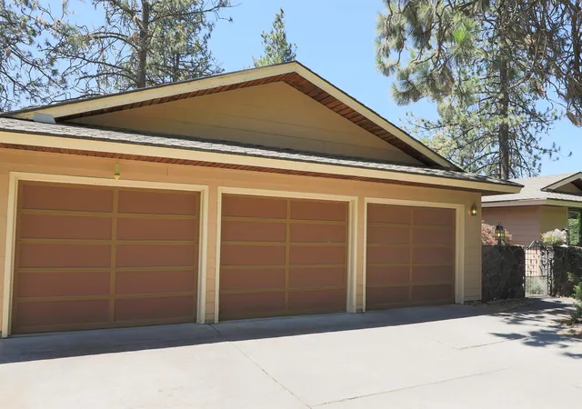 Photo 3 of Single family home for sale at 16905 N Mockingbird Ct, Nine Mile Falls, WA 99026 | MLS# 202620839 | Listing updated on 2026-09-02