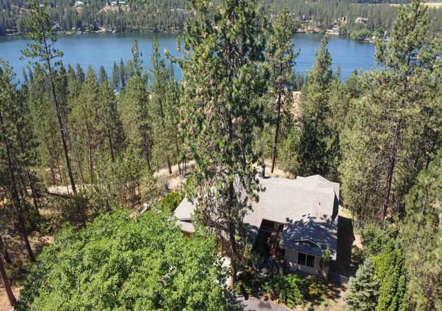 Photo 3 of Single family home for sale at 16905 N Mockingbird Ct, Nine Mile Falls, WA 99026 | MLS# 202620839 | Listing updated on 2026-09-02