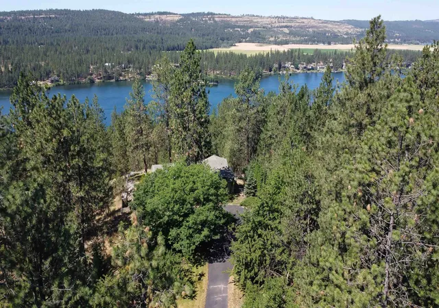 Photo 4 of Single family home for sale at 16905 N Mockingbird Ct, Nine Mile Falls, WA 99026 | MLS# 202620839 | Listing updated on 2026-09-02