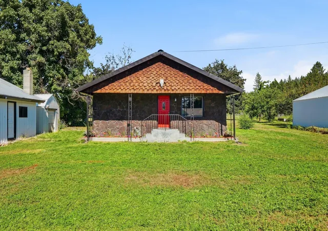 Photo 3 of Single family home for sale at 228 N Arcadia Ave, Deer Park, WA 99006 | MLS# 202620843 | Listing updated on 2026-09-18