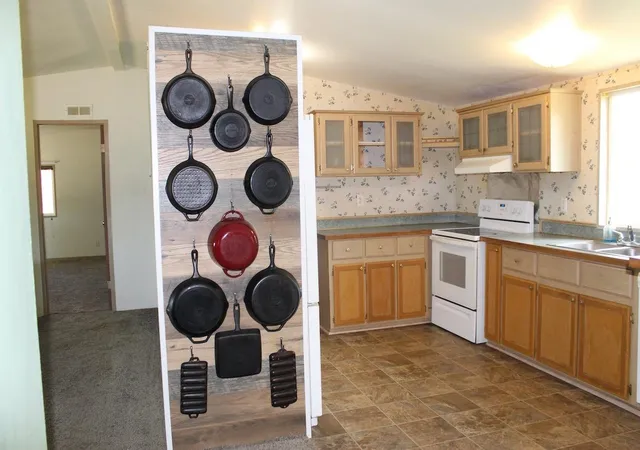 Photo 3 of Manufactured home for sale at 27877 Wild Turkey E Ln, Creston, WA 99117 | MLS# 202620867 | Listing updated on 2026-09-08