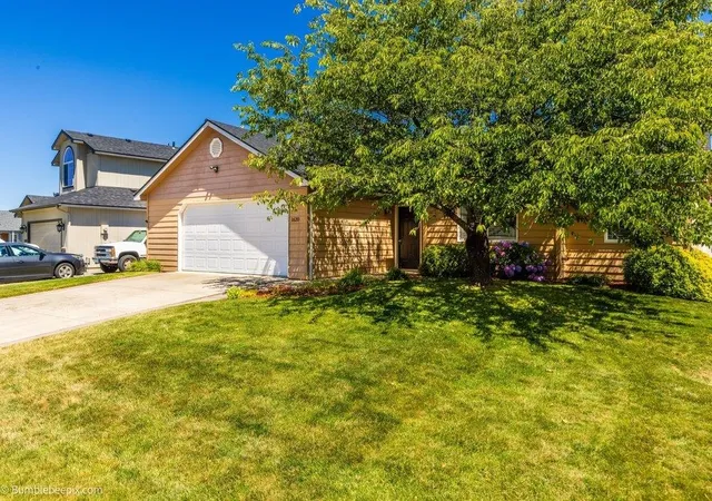 Single family home for sale at 1620 N Rio Grande Ln, Spokane Valley, WA 99016 | MLS# 202620873