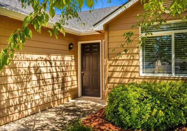 Photo 1 of Single family home for sale at 1620 N Rio Grande Ln, Spokane Valley, WA 99016 | MLS# 202620873 | Listing updated on 2026-09-19