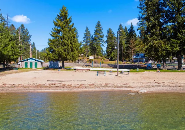 Photo 3 of Manufactured home for sale at 642 Diamond Dr, Newport, WA 99156 | MLS# 202620874 | Listing updated on 2026-10-08