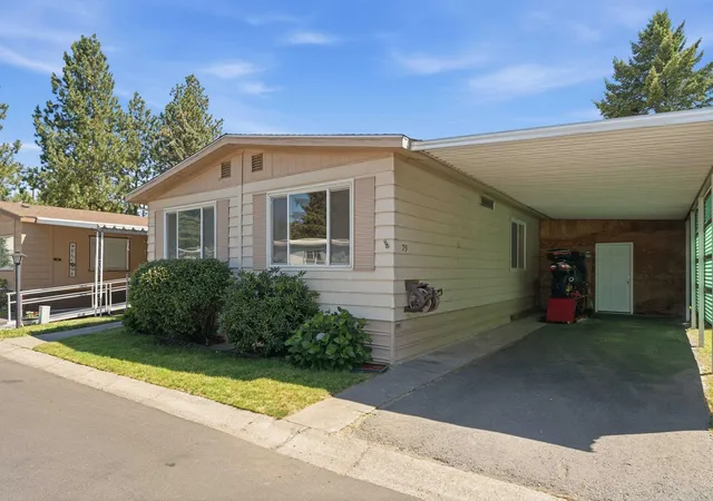 Homes for sale in Spokane, WA | 1211 E Lyons Ave, Spokane, WA 99208 | MLS# 202620895