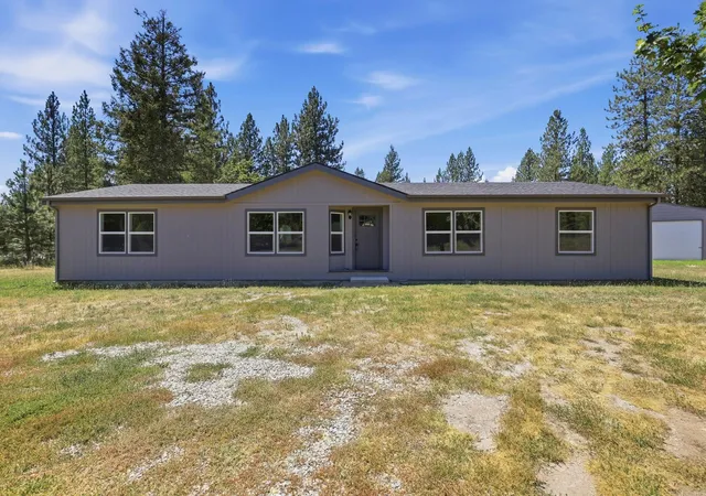 Homes for sale in Elk, WA | 3311 E Oregon Rd, Elk, WA 99009 | MLS# 202620896