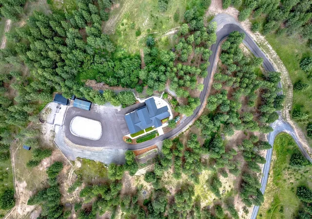 3rd image of 14815 S Starr Rd, Rockford, WA 99030 | MLS# 202620909