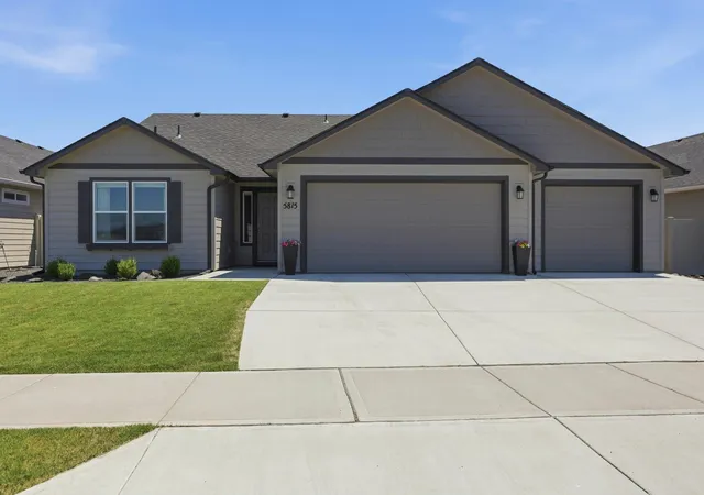 Homes for sale in Spokane, WA | 5815 S Dowdy Rd, Spokane, WA 99224 | MLS# 202620917