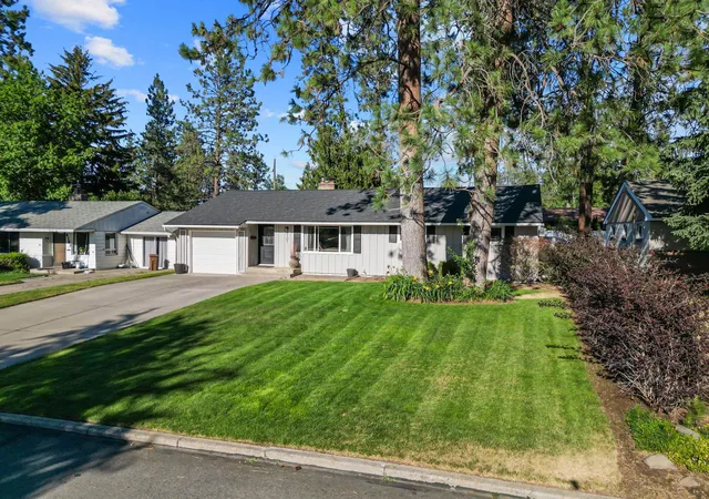 Photo 2 of Single family home for sale at 4107 S Hogan St, Spokane, WA 99203 | MLS# 202620923 | Listing updated on 2026-08-27