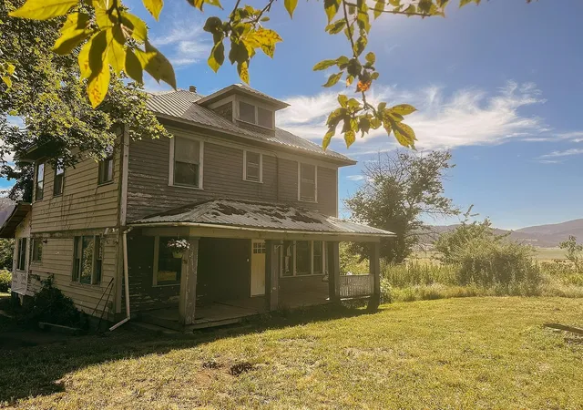 1st image of 1966 S Hwy 395 Hwy, Chewelah, WA 99109 | MLS# 202620933