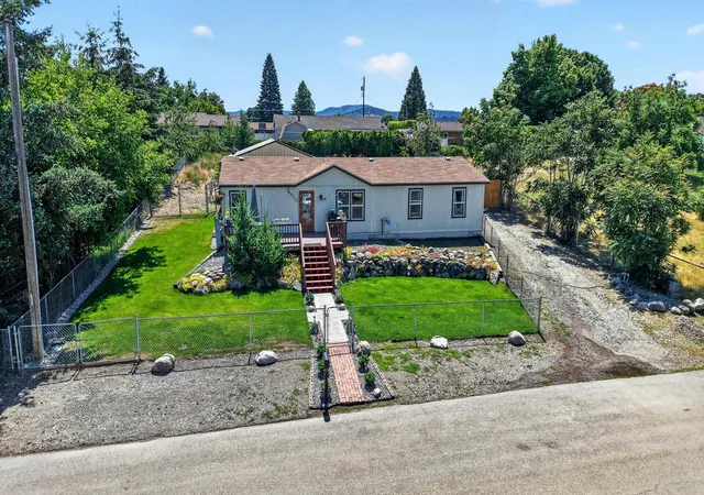 3rd image of 9710 E Knox Ave, Spokane Valley, WA 99206 | MLS# 202620938
