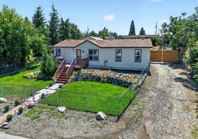 4th image of 9710 E Knox Ave, Spokane Valley, WA 99206 | MLS# 202620938