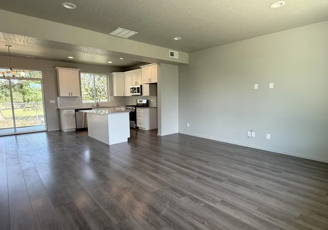4th image of 9507 E Michielli Ln, Spokane, WA 99206 | MLS# 202620957