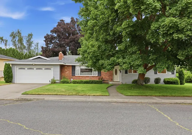 1st image of 2310 W Wedgewood Ave, Spokane, WA 99208 | MLS# 202620959